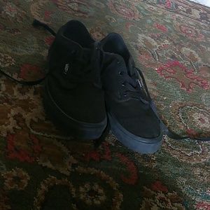 Black low top vans